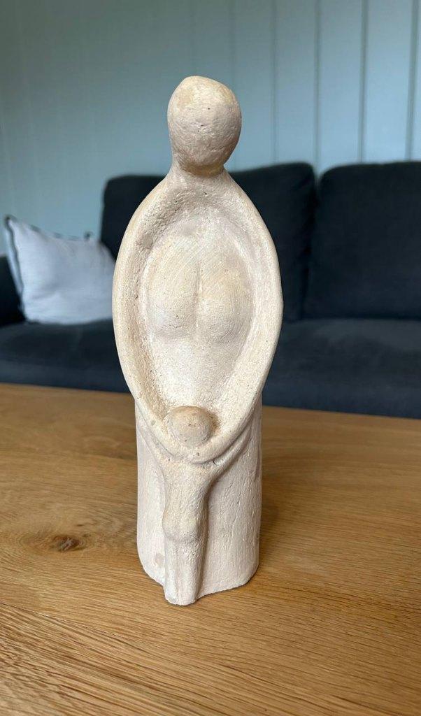 Zwaar klei beeld vrouw met kind, Ophalen, Natuurlijk materiaal, 20 - 50 cm, Wit