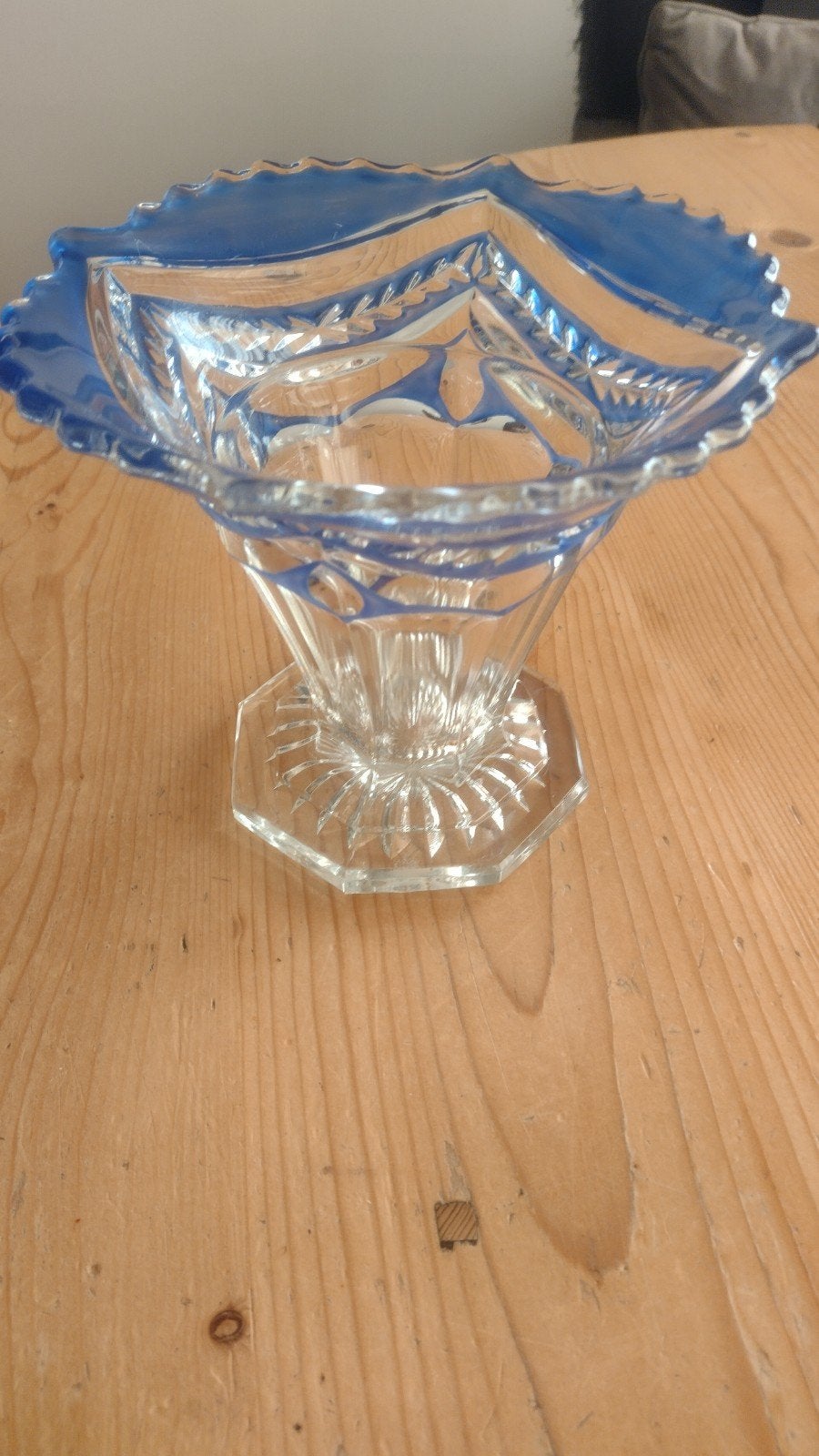 Boheems kristallen vaasje of schaaltje /Anna hutten, Antiek en Kunst, Antiek | Glas en Kristal, Ophalen of Verzenden