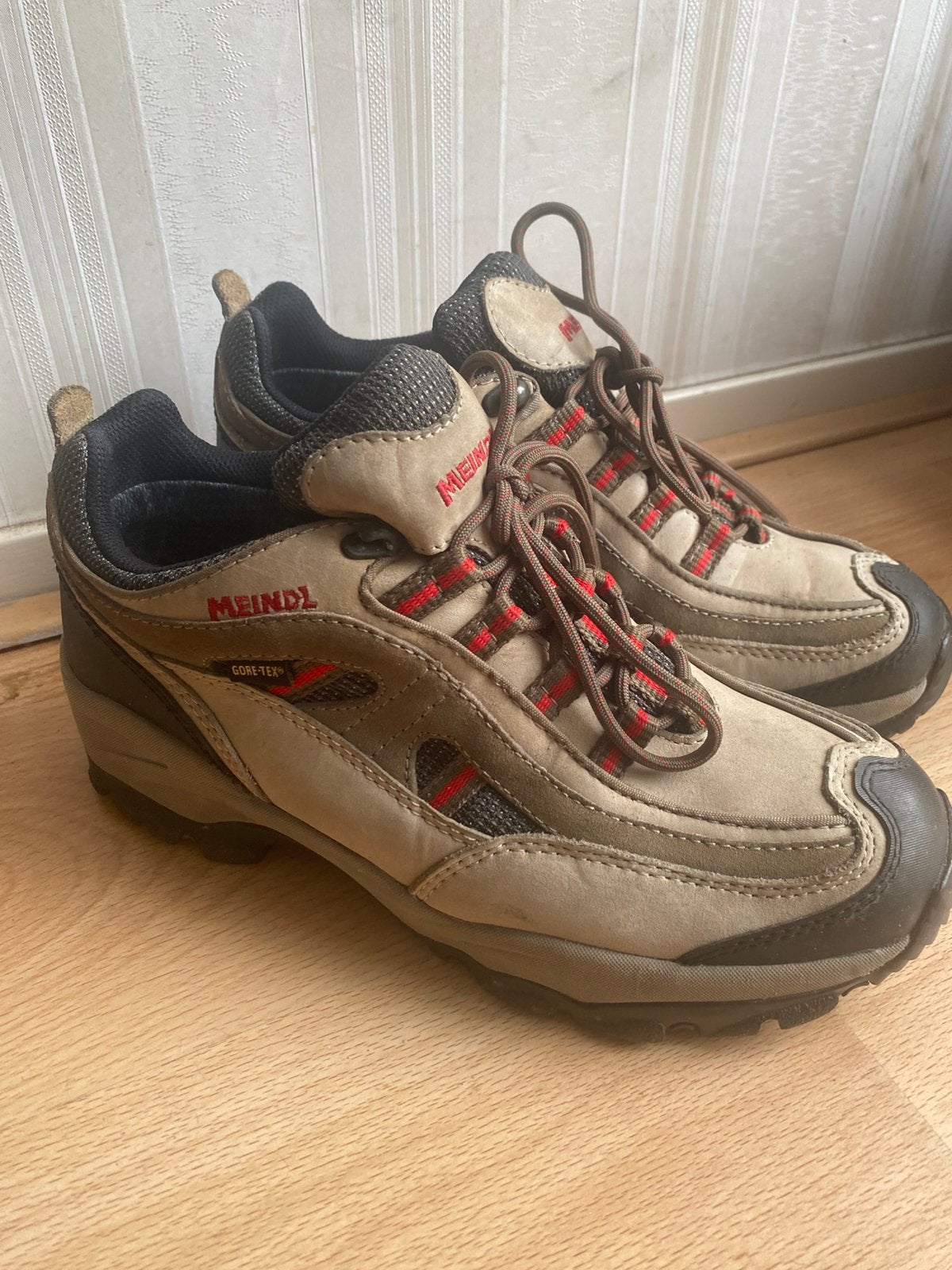 Meindl dames wandelschoenen maat 40 als nieuw, Ophalen of Verzenden, Zo goed als nieuw, Schoenen