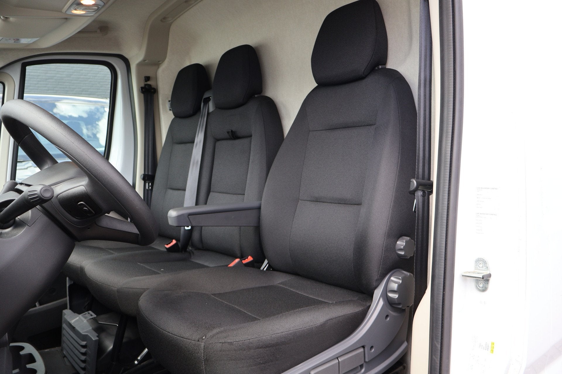 Fiat Ducato 2.0 MJ L4 H2 180pk Automaat Airco Navigatie Came, Auto's, Gebruikt, 4 cilinders, Bedrijf, Multifunctioneel stuurwiel