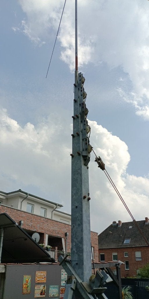 Kokermast electrisch uitschuifbaar 6x3meter, Ophalen, Gebruikt, Mast