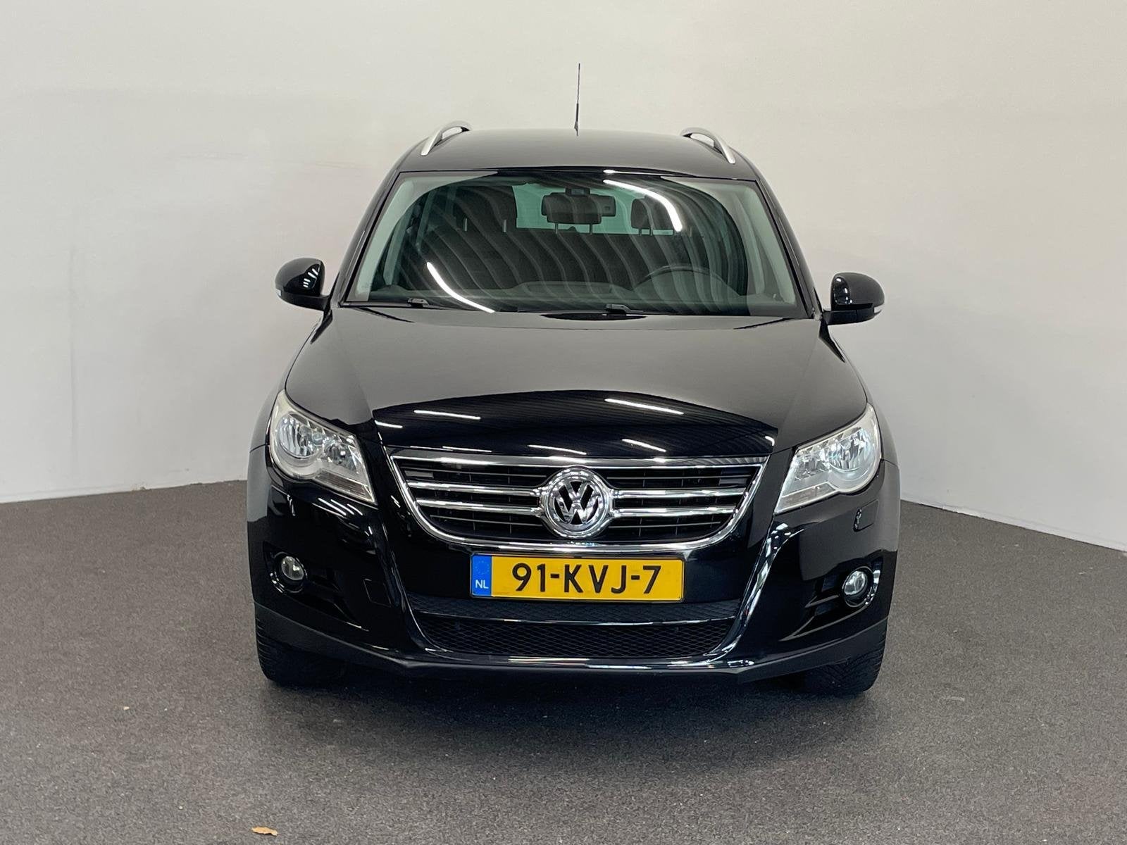 Volkswagen Tiguan 2.0 TDI Trend&Fun 4Motion Trekhaak Navigat, Stof, Gebruikt, Zwart, 4 cilinders