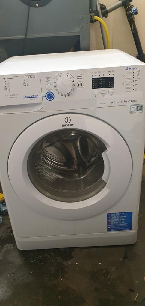 Indesit innex wasmachine defect, Ophalen, 1200 tot 1600 toeren, 85 tot 90 cm