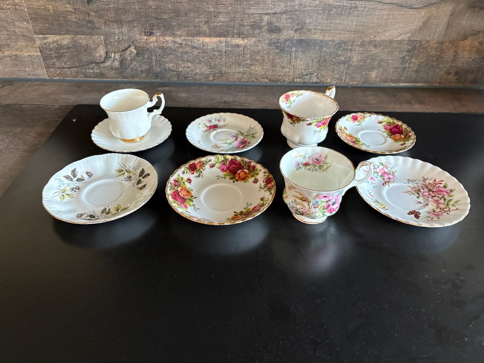 9 losse kopjes en schotels ( Royal Albert), Ophalen of Verzenden