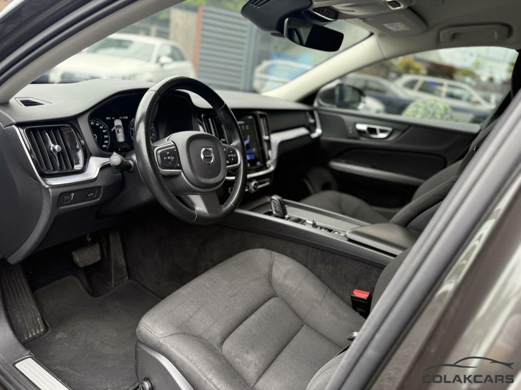 Volvo V60 2.0 B3 Business Pro|NAP|Garantie|Dealer onderh, Auto's, 15 km/l, Euro 6, 4 cilinders, 1969 cc