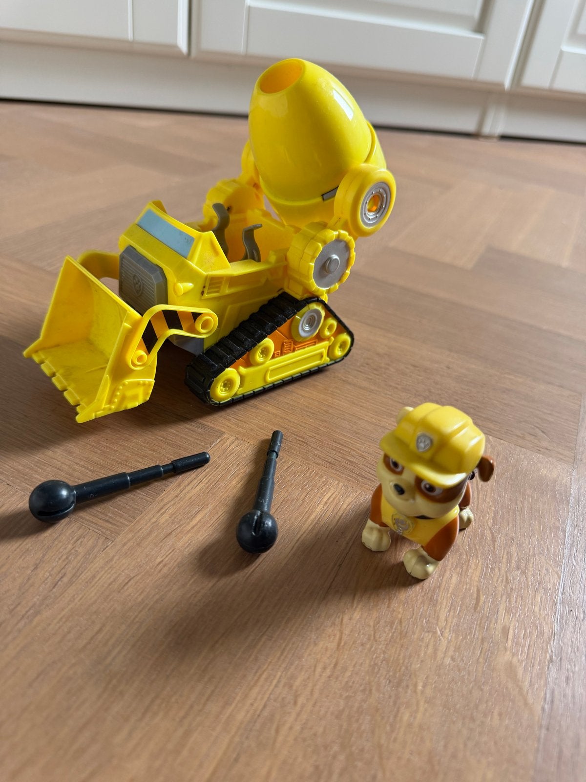 Paw Patrol Rubble's Bulldozer met figuur, Kinderen en Baby's, Speelgoed | Speelgoedvoertuigen, Ophalen of Verzenden, Zo goed als nieuw