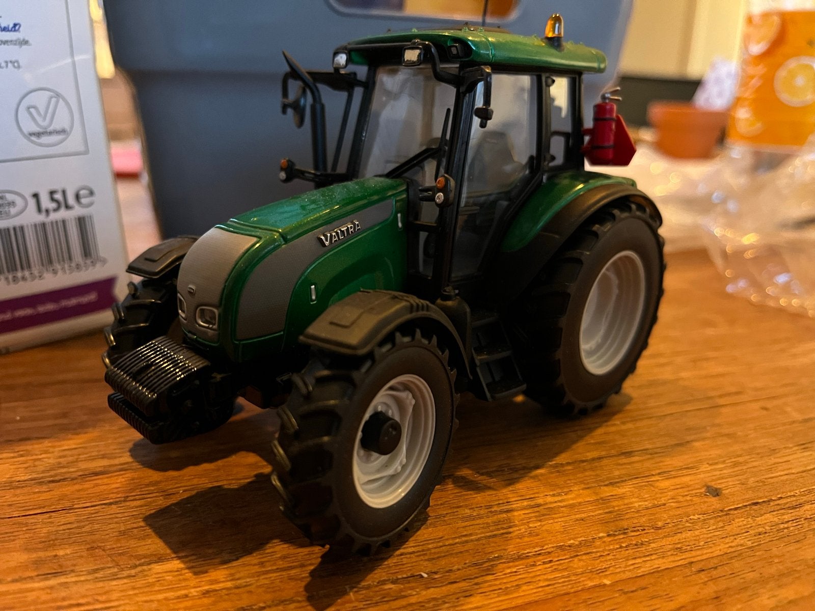 Valtra C 120 Universal Hobbies, Ophalen of Verzenden, Zo goed als nieuw, Overige typen, Overige merken