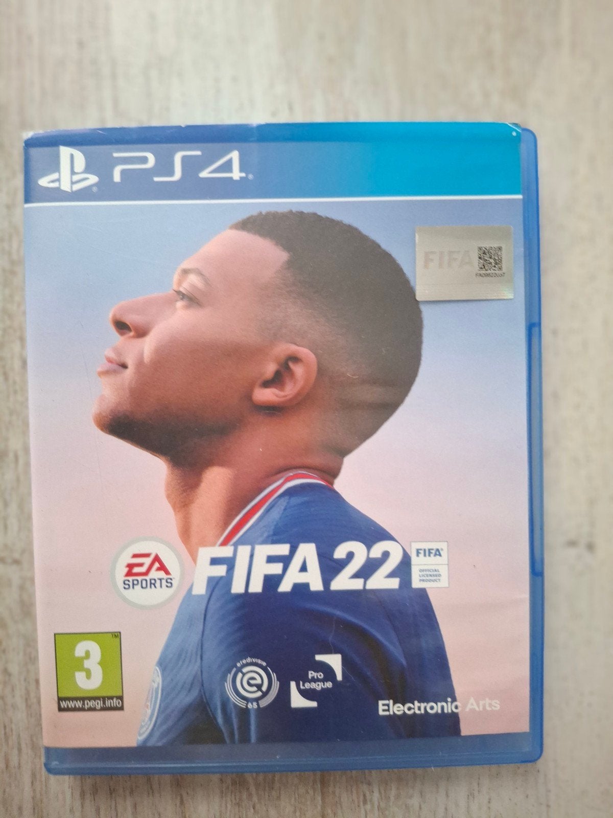 PS4 FIFA 22 voetbalspel, Ophalen, Zo goed als nieuw, Sport, 3 spelers of meer