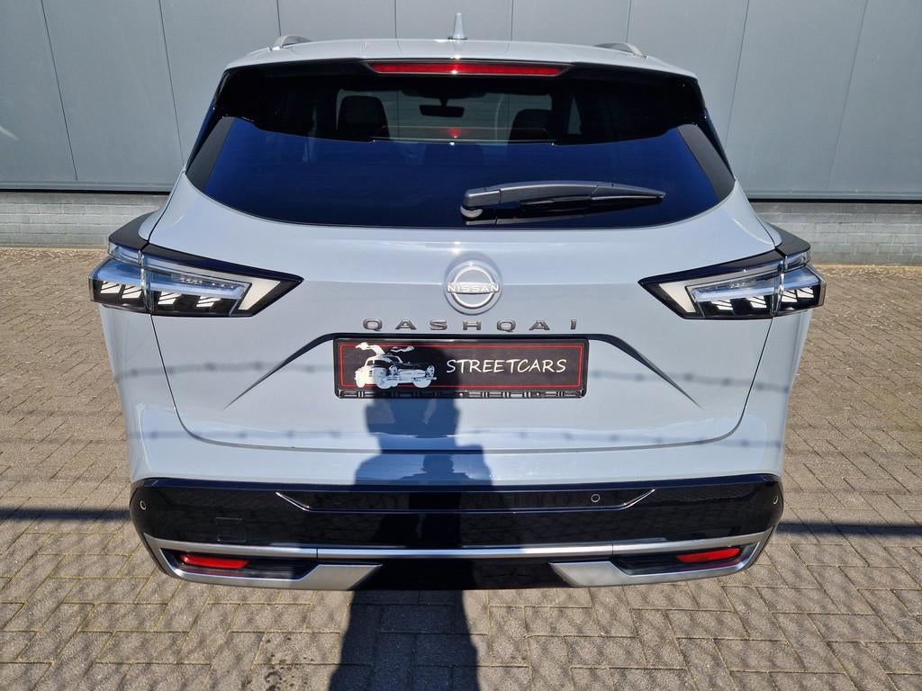 Nissan Qashqai 1.3 MHEV Xtronic Tekna Plus, Gebruikt, Zwart, 4 cilinders, Leder