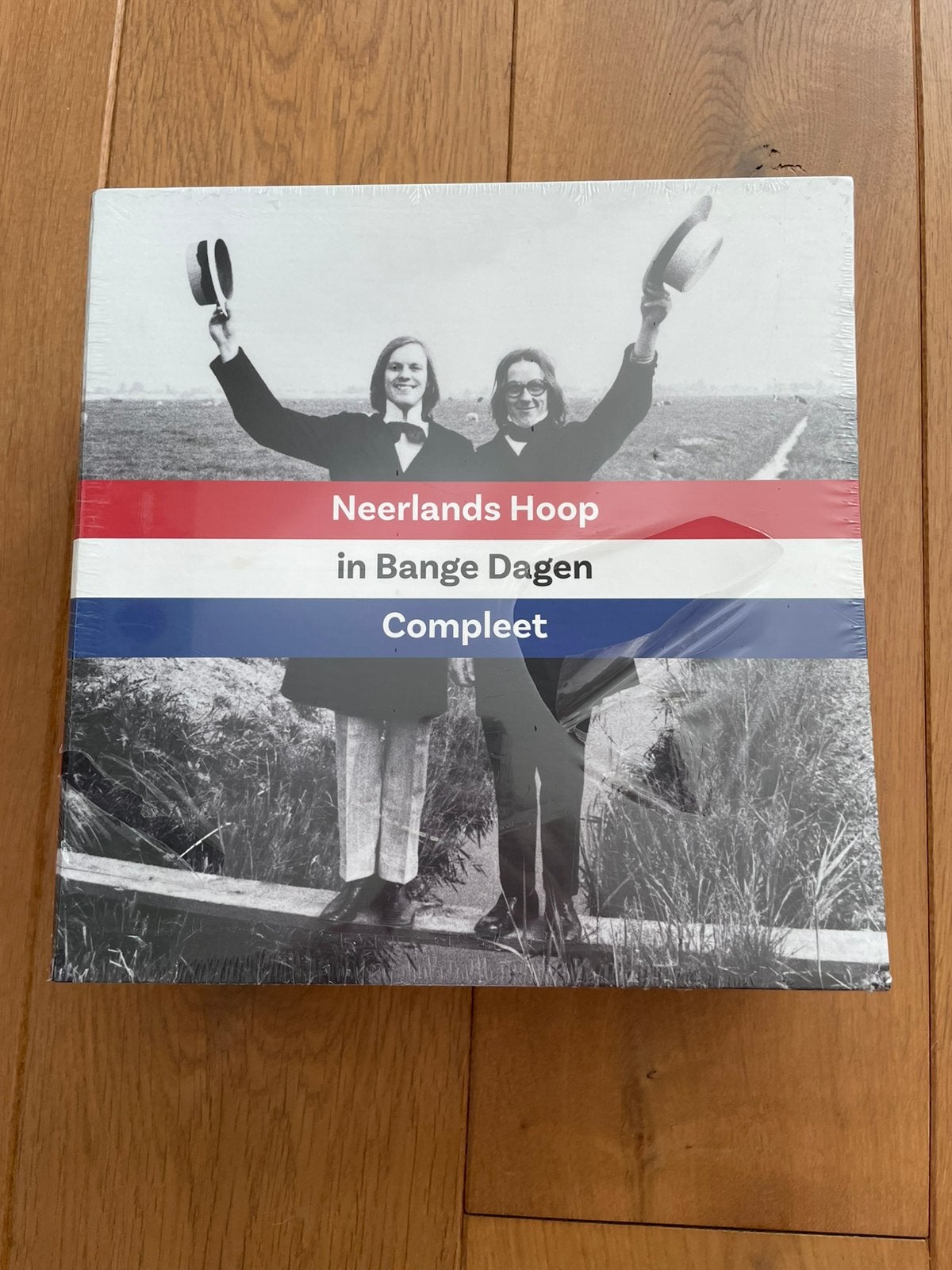 Neerlands hoop in bange dagen verzamelbox, Ophalen, Nieuw, Overige onderwerpen