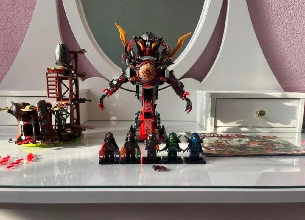 Ninjago Iron Doom, Ophalen of Verzenden, Zo goed als nieuw
