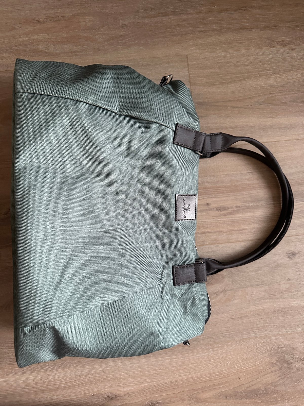 NIEUW Cangaroo Luiertas 40x30 met koelvak en verschoonmat, Kinderen en Baby's, Luiertassen, Overige merken, Nieuw, Groen, Geïsoleerde vakken