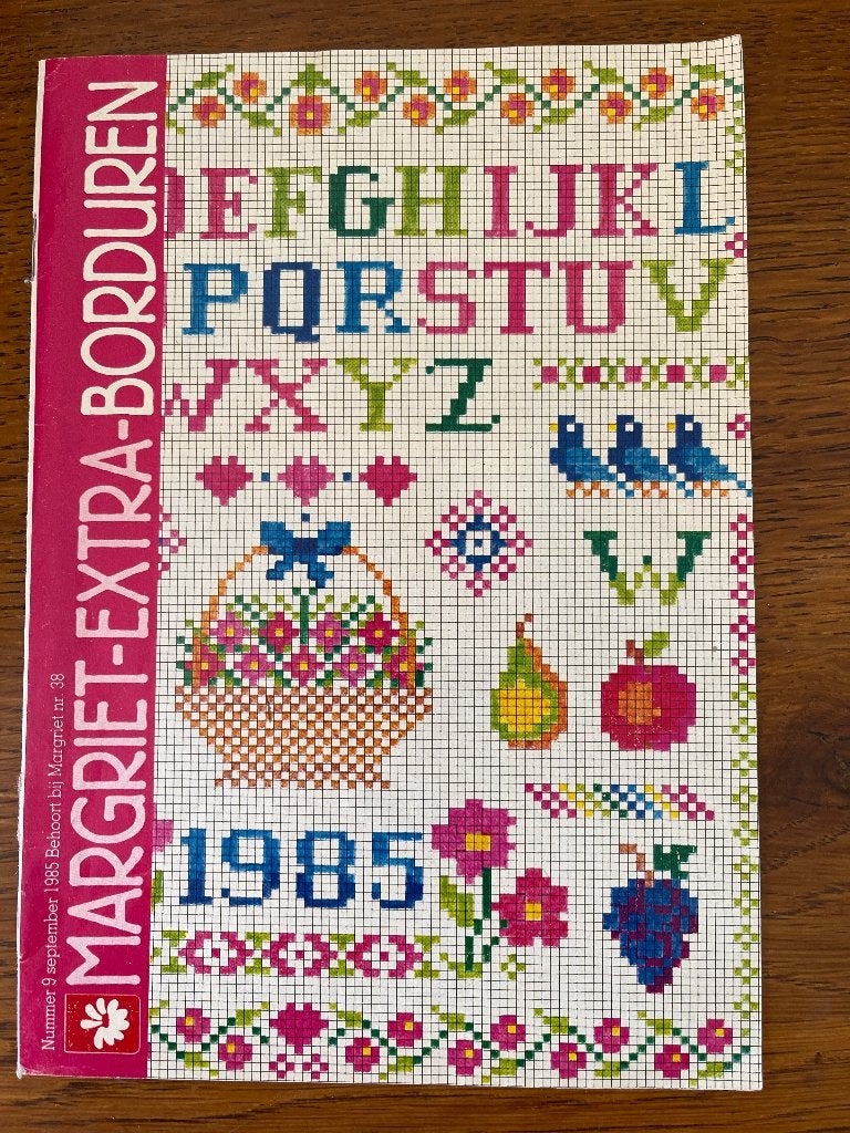 "Margriet" 'Extra Borduren'  Nieuw, Ophalen of Verzenden, Nieuw, Overige onderwerpen