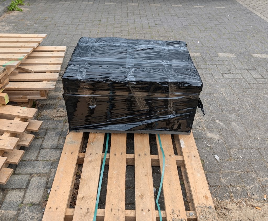 Partij Tegels & Opsluitbanden - Betontegels en Randafwerking, Ophalen, Waalbandijk 129, 6669 MC Dodewaard, Excluton B.V., Nieuw