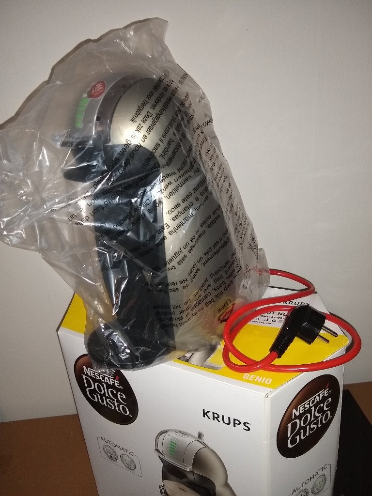 Nieuw! Nescafé Dolce Gusto Genio, Ophalen, 1 kopje, Koffiepads en cups, Afneembaar waterreservoir