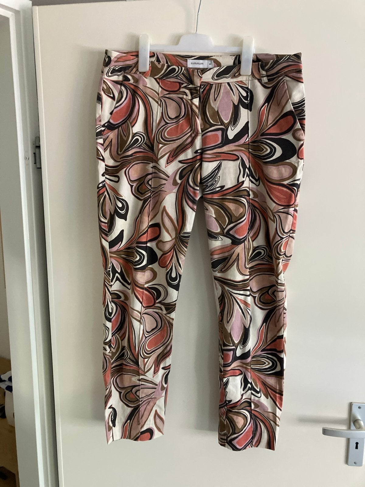 Summum broek met print, maat 42, Kleding | Dames, Broeken en Pantalons, Gedragen, Maat 42/44 (L), Meerkleurig, Driekwart, Verzenden