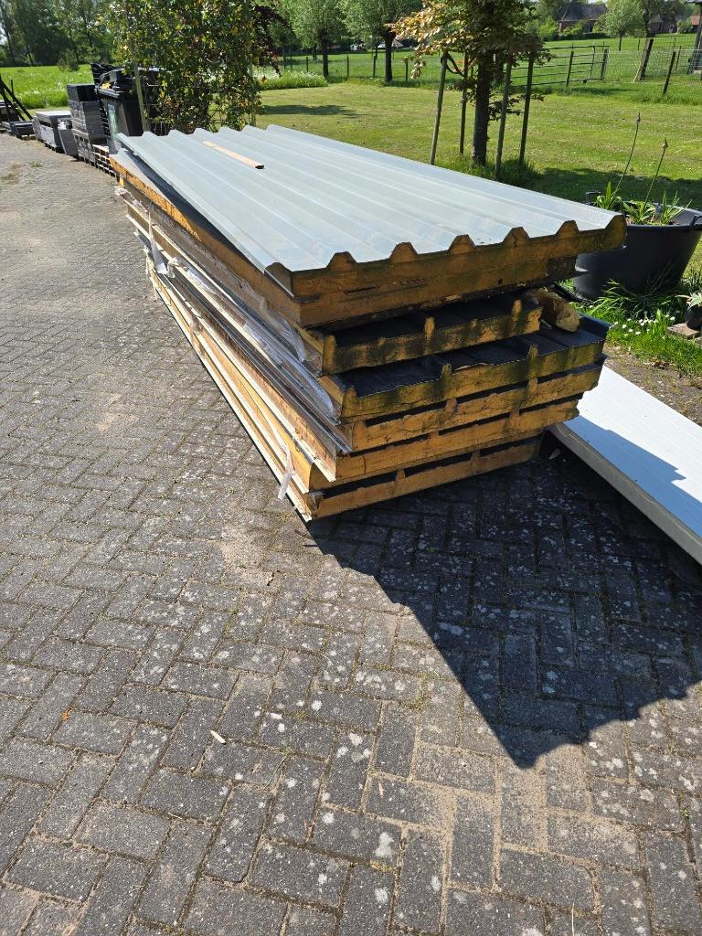 Damwandplaten (geïsoleerd 8 cm) gebruikt., Doe-het-zelf en Verbouw, Dakpannen en Dakbedekking, Gebruikt, Overige kleuren, 15 m² of meer