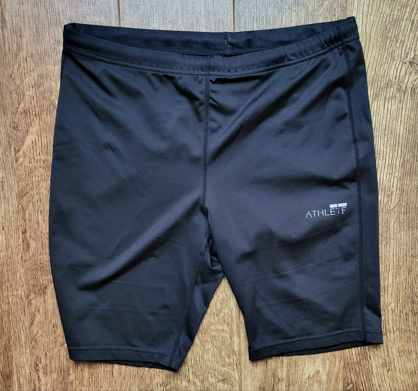 Zwarte korte hardloopbroek merk athlete. Zie omschrijving!, Ophalen of Verzenden, Zo goed als nieuw, Overige typen, Overige merken