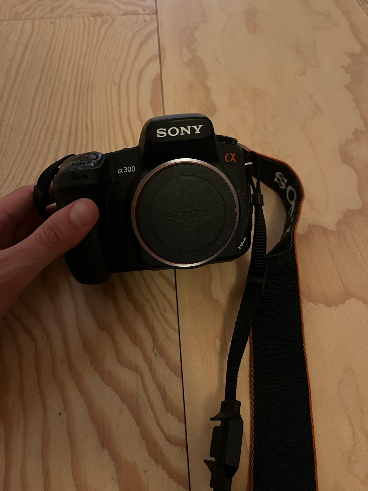 Sony Alpha a300 Spiegelreflexcamera - Defect, Spiegelreflex, Ophalen of Verzenden, Geen optische zoom, Sony