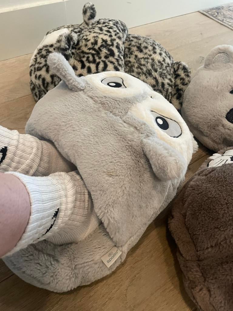 Fluffy voetenwarmers sloffen van Apollo - Dieren, Ophalen of Verzenden, Zo goed als nieuw, Jongen of Meisje, Overige typen