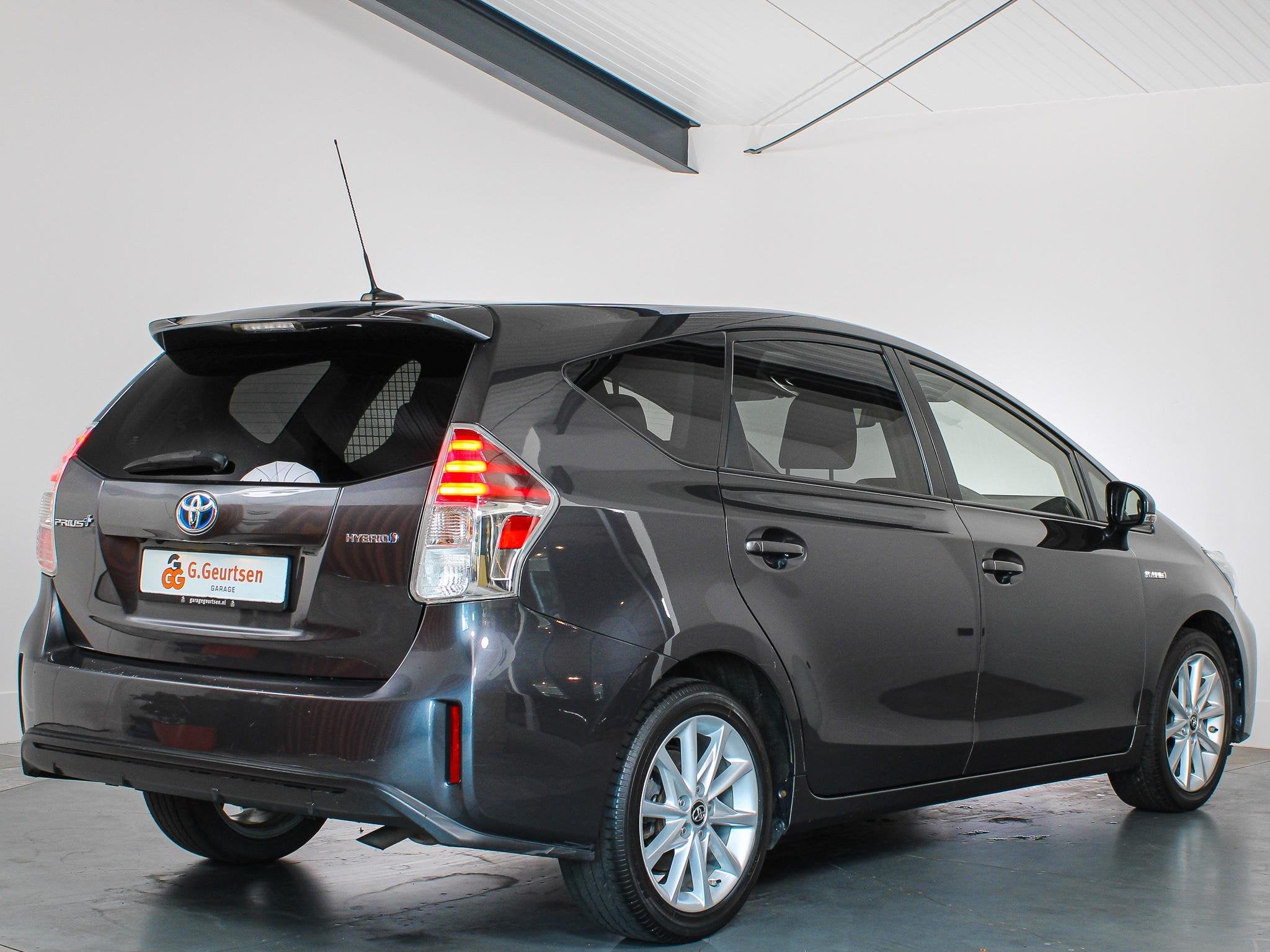 Toyota Prius + 1.8 Dynamic 7-Persoons, Camera, Cruise Contro, Dealer onderhouden, 136 pk, Gebruikt, 4 cilinders