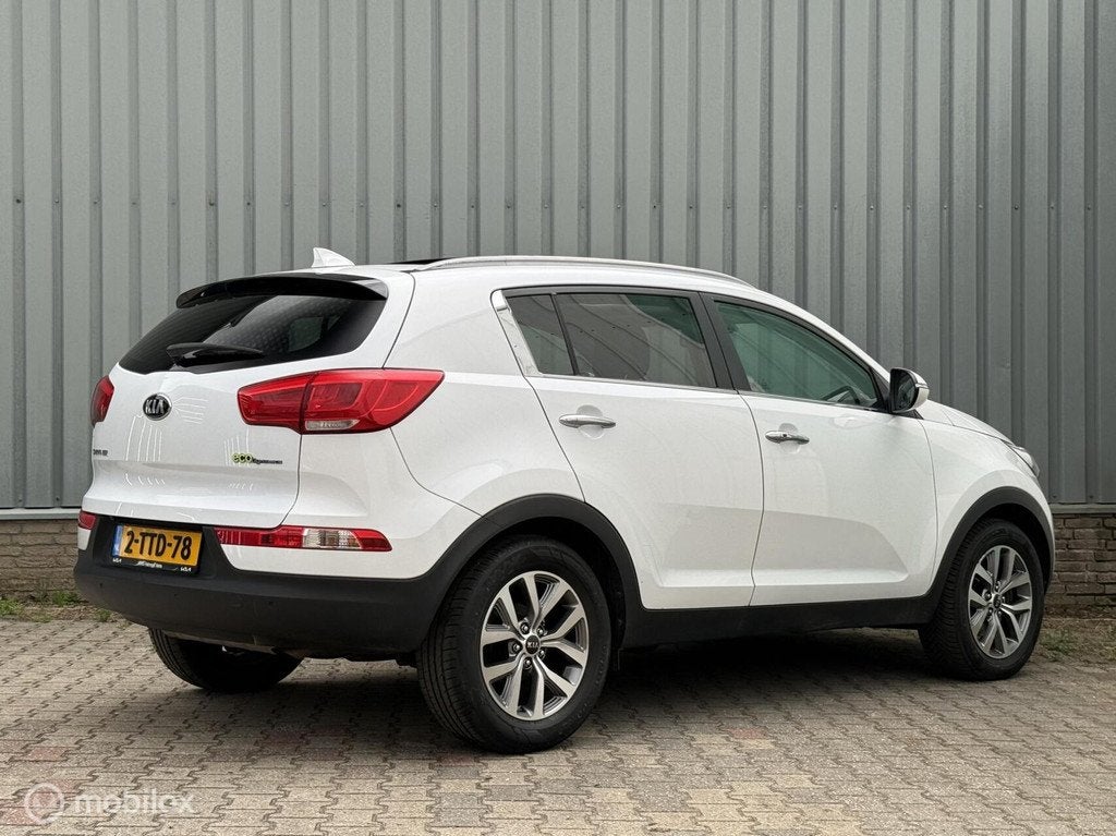 Kia Sportage 1.6 BusinessPlus | Pano | Camera | Keyless, Auto's, Kia, Voorwielaandrijving, Euro 5, 135 pk, 1280 kg