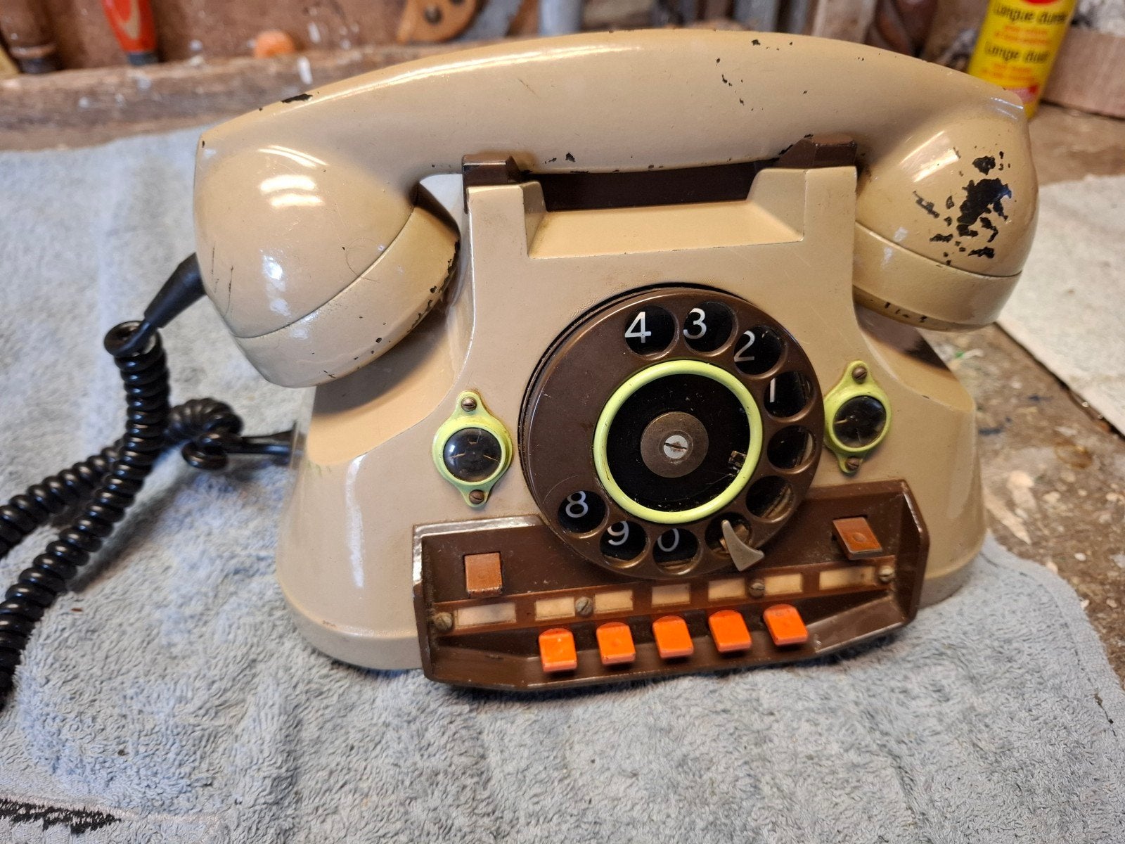 Vintage hoteltelefoon jaren '40 - Bakeliet & Zinkmetaal, Antiek en Kunst, Verzenden