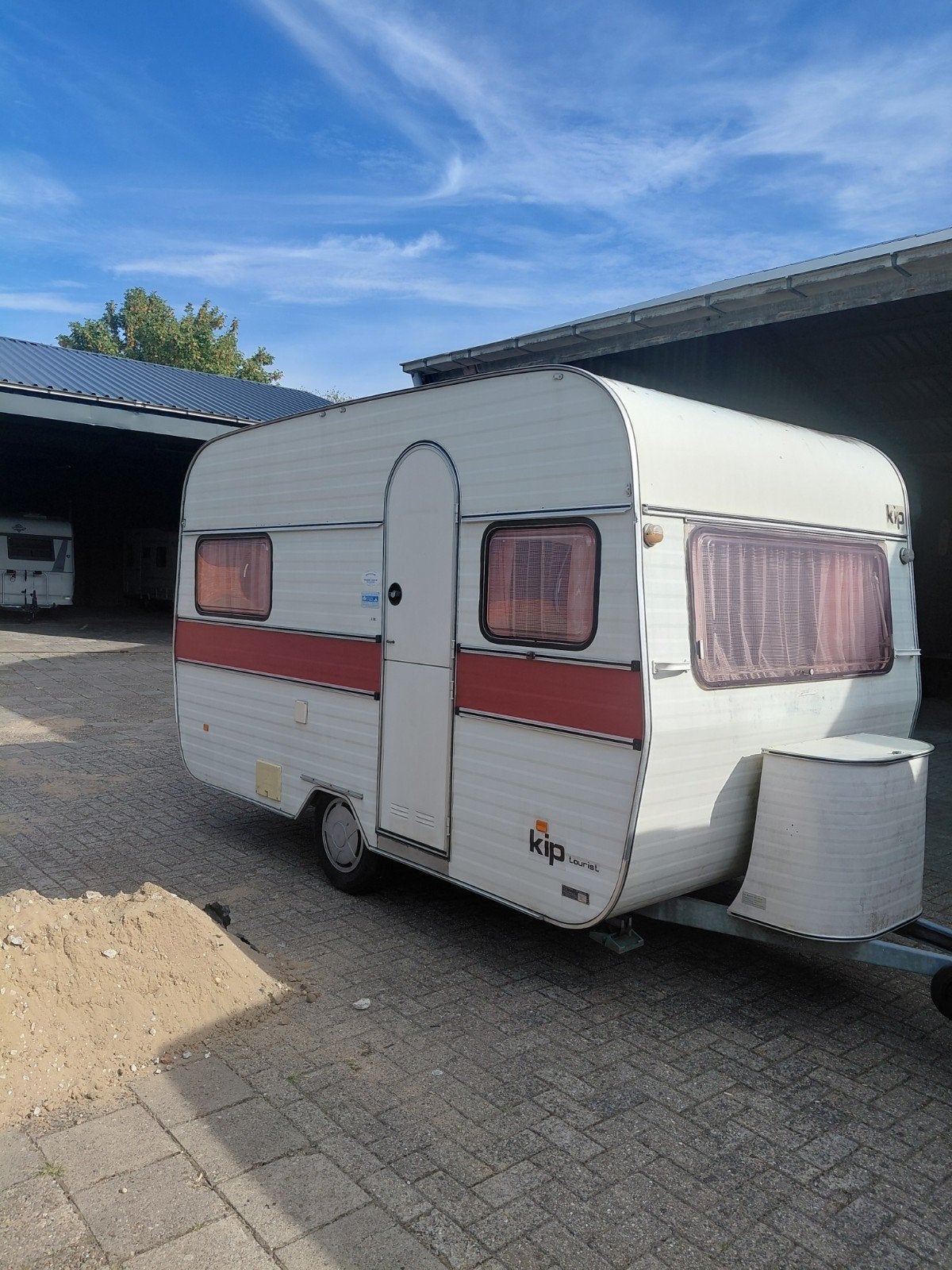 Klassieke Kip K390 Tourist (1977) - Compacte 4-persoons, Schokbreker, Kip, Bedrijf, Treinzit