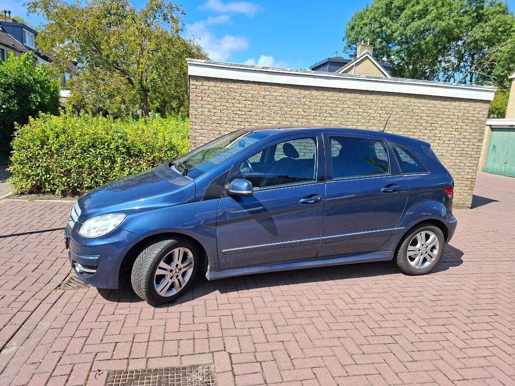 Mercedes-Benz B-Klasse 2.0 B200 5DRS CVT 2008 Blauw, Euro 5, 136 pk, Zwart, 4 cilinders