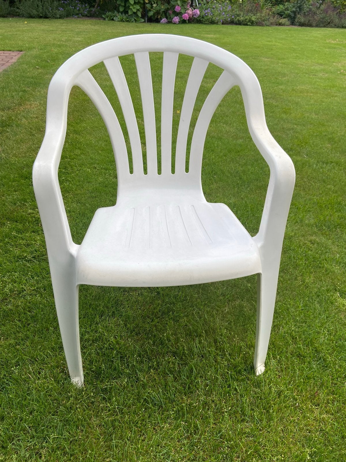 9 stapelstoelen, wit, in zeer nette staat, Tuin en Terras, Ophalen, Zo goed als nieuw, Kunststof, Stapelbaar