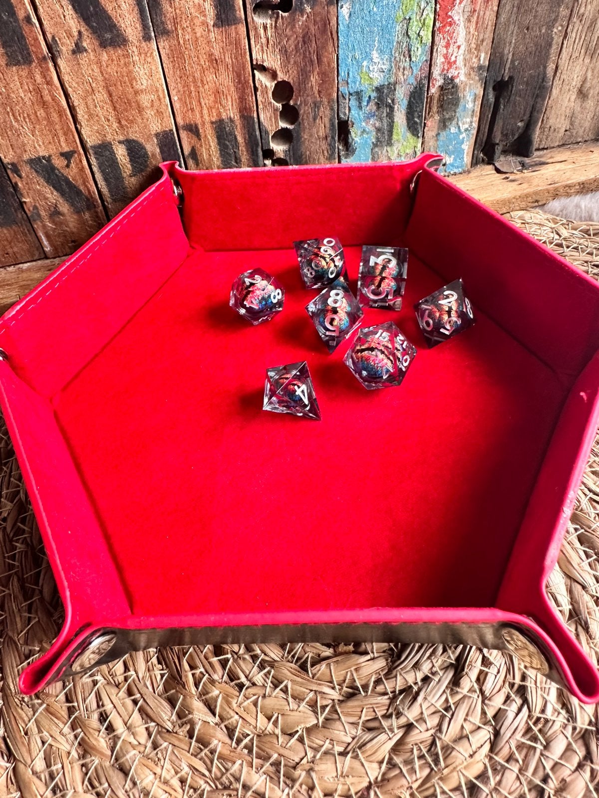 DND Dice set / dobbelstenen / dungeons & dragons / drakenoog, Ophalen of Verzenden, Zo goed als nieuw, Overige soorten