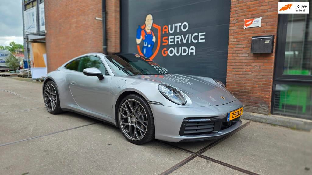 Porsche 911 3.0 Carrera 4 S l Glasdak l BTW l GT stuur, Auto's, Porsche, Gebruikt, 4 stoelen, Vierwielaandrijving, 1540 kg