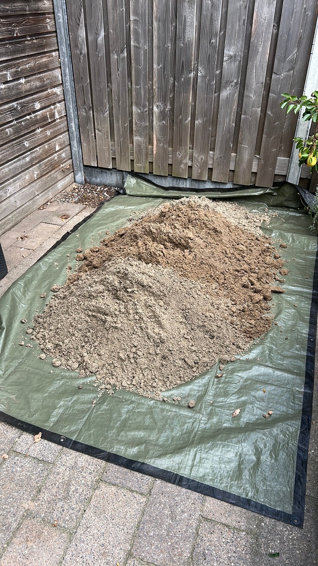 Wit ophoogzand (ca. 7 kruiwagens), Tuin en Terras, Zand, Ophalen, Gebruikt, Ophoogzand