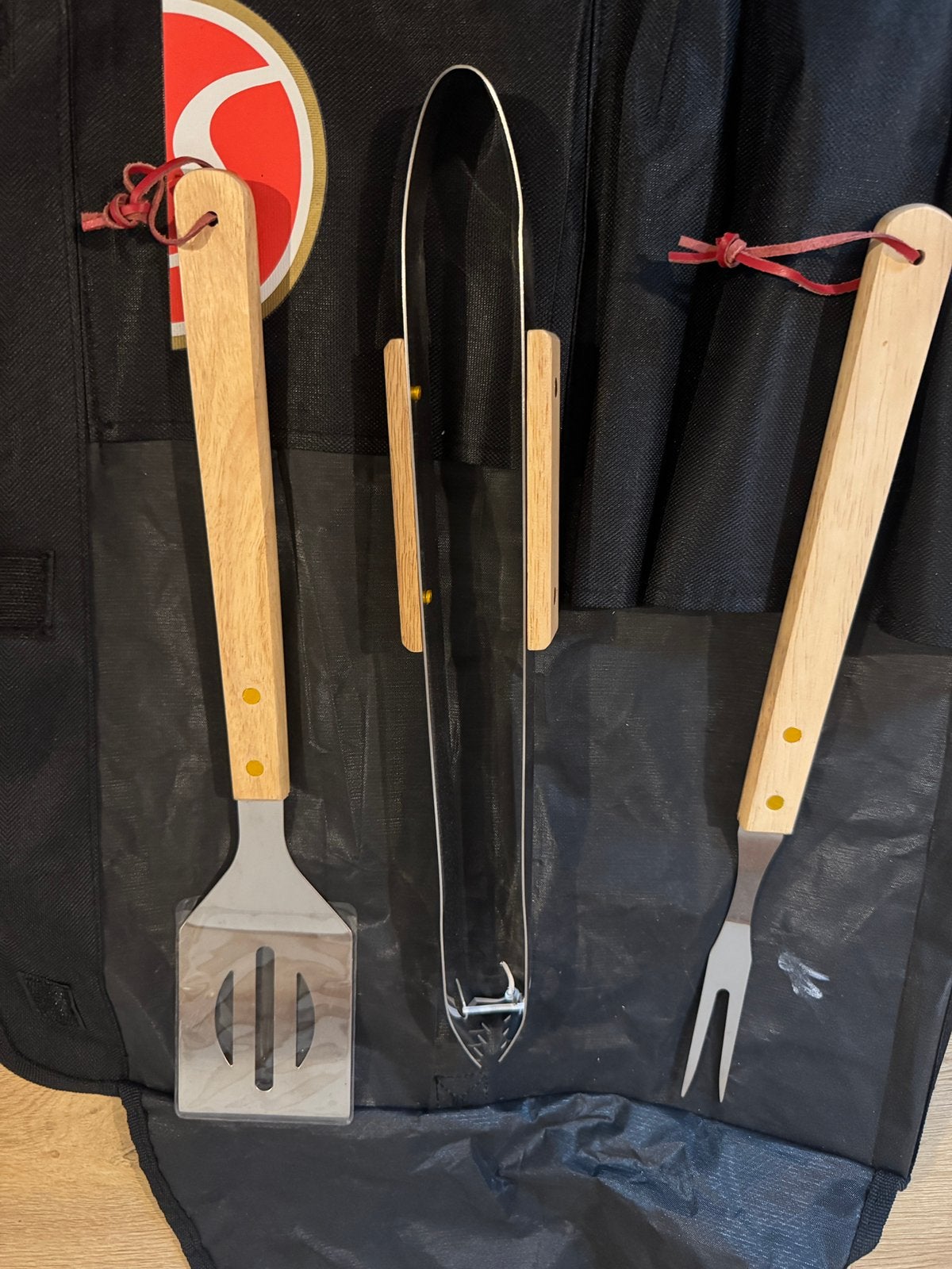 Bbq set, Ophalen, Zo goed als nieuw