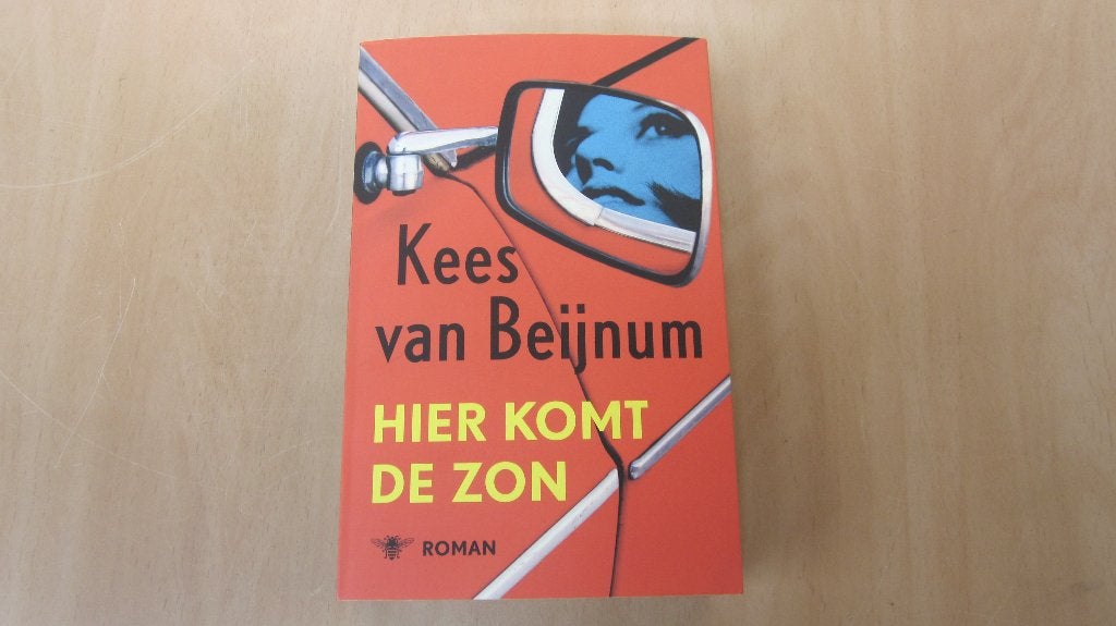 Kees van Beijnum Hier komt de zon, Ophalen of Verzenden, Zo goed als nieuw, Kees van Beijnum, Nederland