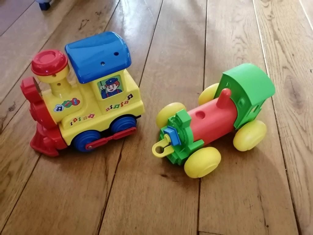 2 speel treintjes, Ophalen, Gebruikt