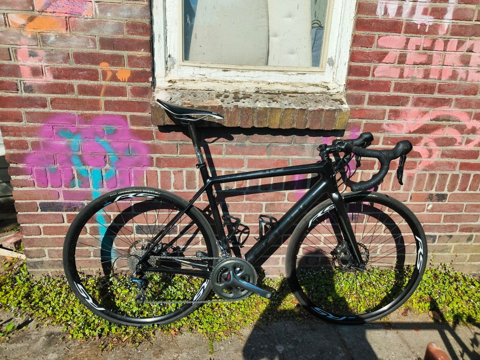 Focus racefiets met schijfremmen, 28 inch, Gebruikt, Meer dan 20 versnellingen, Schijfrem