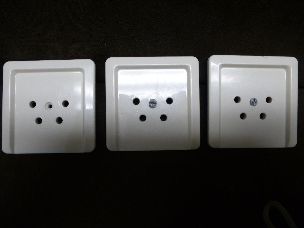 Jung | inzetplaatje PTT | artikelnummer 05610385 | 3 stuks, Hobby en Vrije tijd, Elektronica-componenten, Ophalen of Verzenden