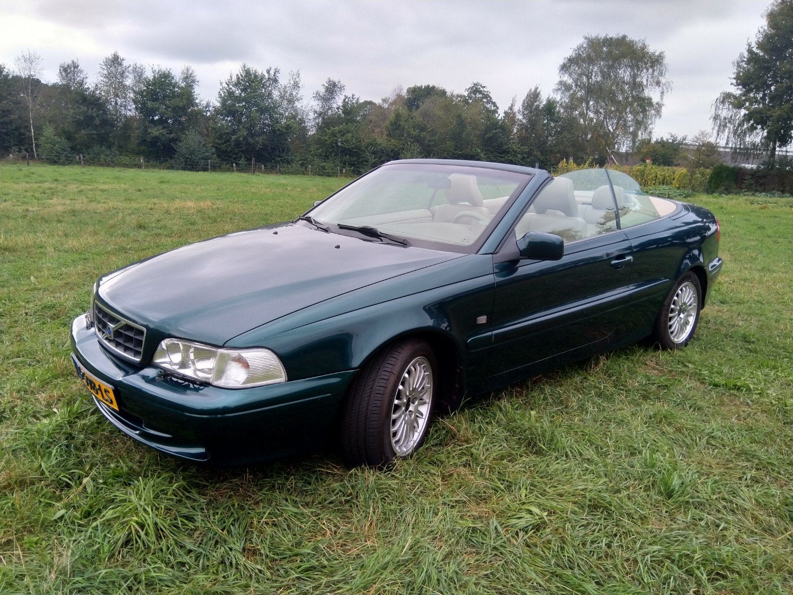 Volvo C70 2.0 T 163PK Cabrio 2002 Groen APK 6-2027, Auto's, Volvo, Voorwielaandrijving, C70, 4 stoelen, 163 pk