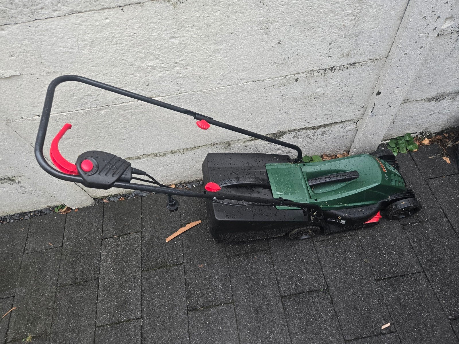 Bosch elektrische grasmaaier Rotak 320 - ARM 3200 32cm, Ophalen, Cirkelmaaier, Gebruikt, Elektrische grasmaaier
