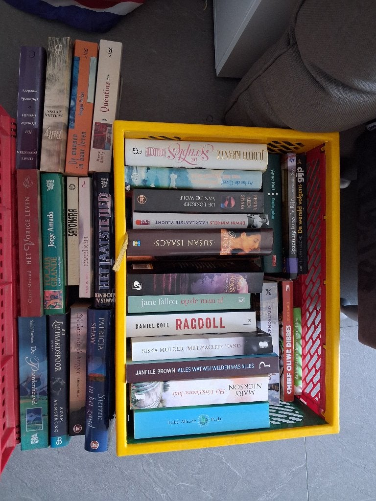 Partij boeken(BIJNA GRATIS), Boeken, Ophalen, Gelezen, Verschillende onderwerpen