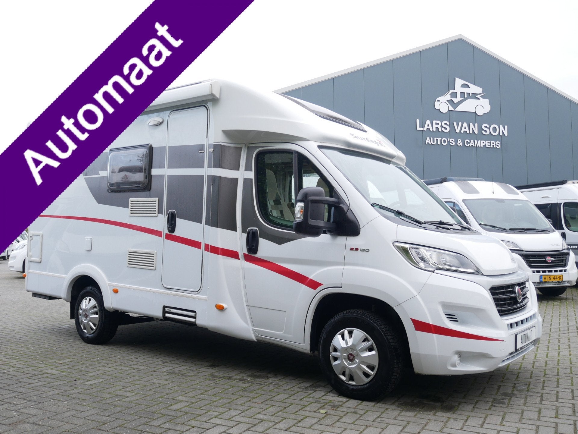 Sunlight T58 Automaat, 6 Meter Half integraal, Fransbed, Fia, Automaat, Airbags, Airconditioning, Sunlight