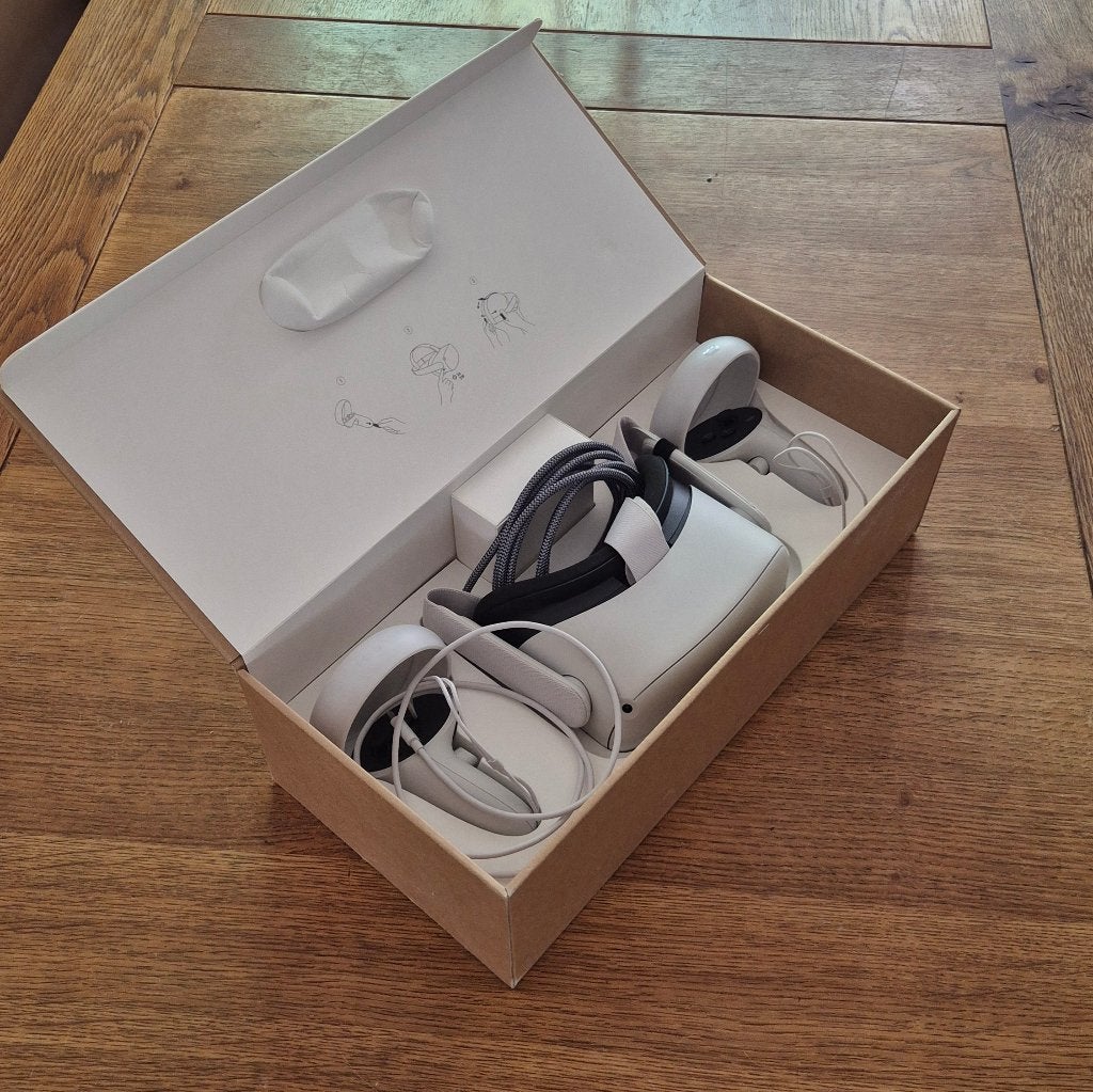 Oculus Quest 2, Ophalen of Verzenden, Zo goed als nieuw, VR-bril, Overige platformen