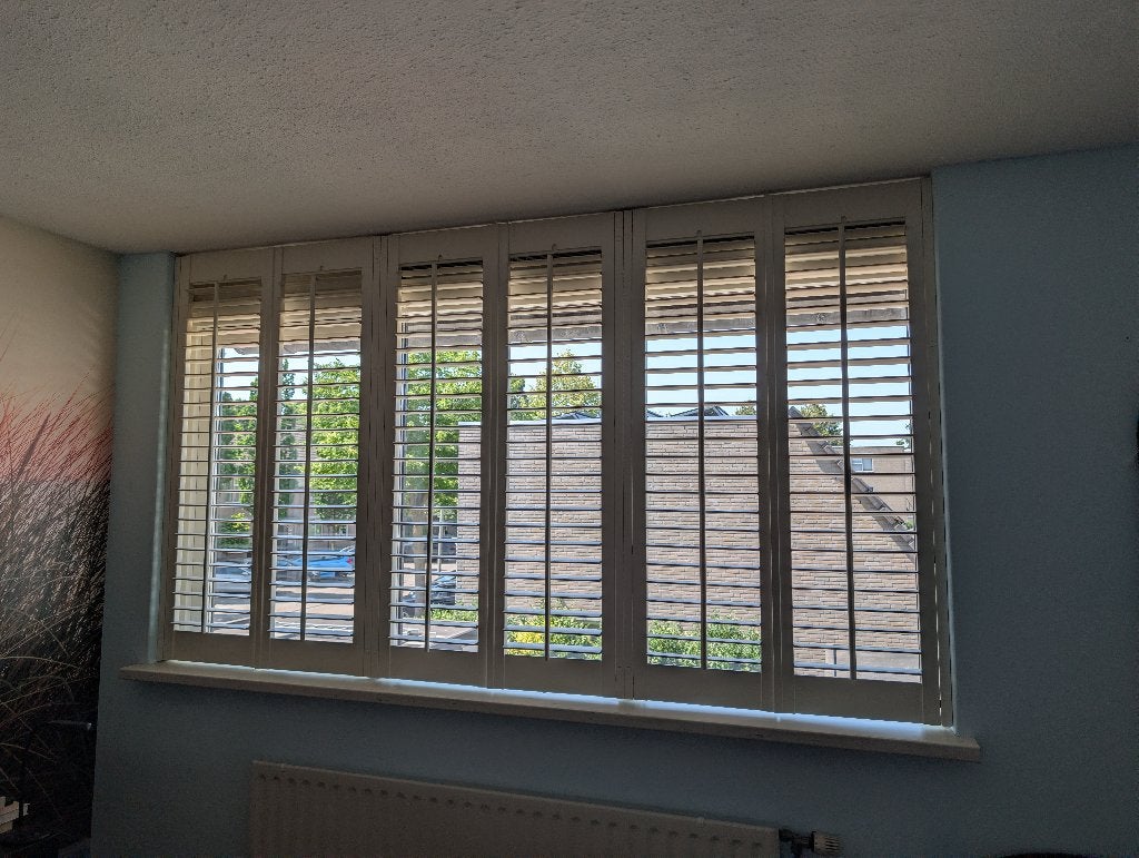 Witte houten shutters op maat voor raam, Ophalen, Zo goed als nieuw, 200 cm of meer, Wit