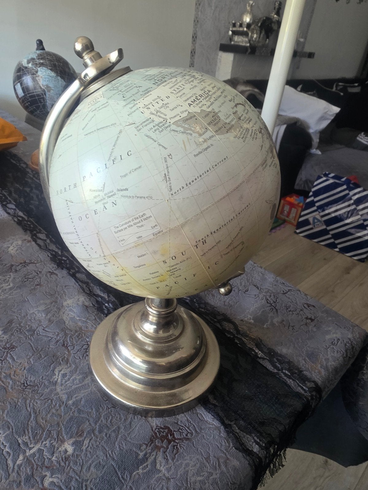 Decoratieve Wereldbol - Stijlvolle Blikvanger, Ophalen