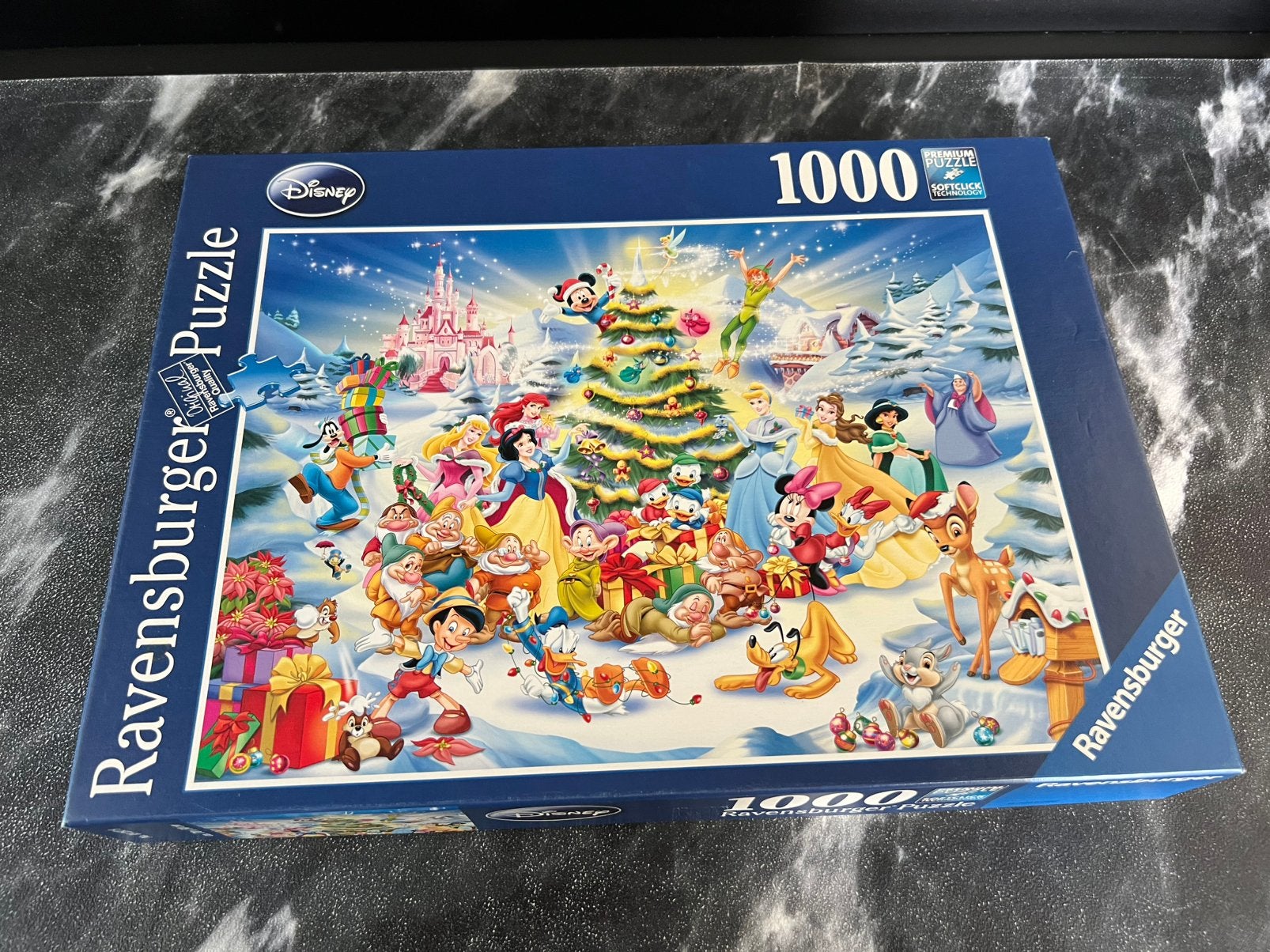 Ravensburger Disney puzzel 1000 stukjes Kerstmis met Disney, Ophalen of Verzenden, 500 t/m 1500 stukjes, Zo goed als nieuw
