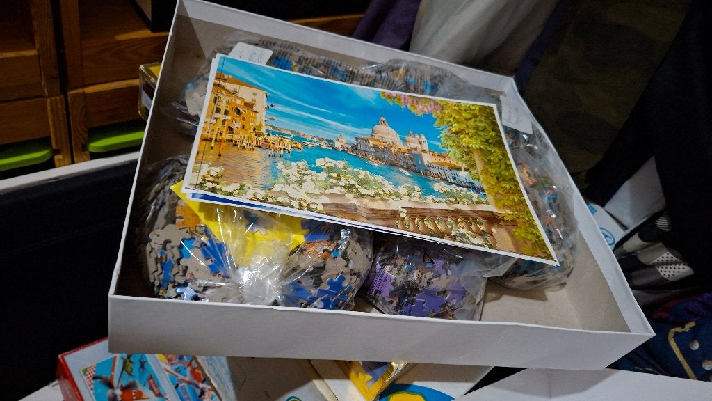 King 5 in 1 puzzel box van beroemde gebouwen 1000 stukjes, Ophalen of Verzenden, 500 t/m 1500 stukjes, Zo goed als nieuw, Legpuzzel