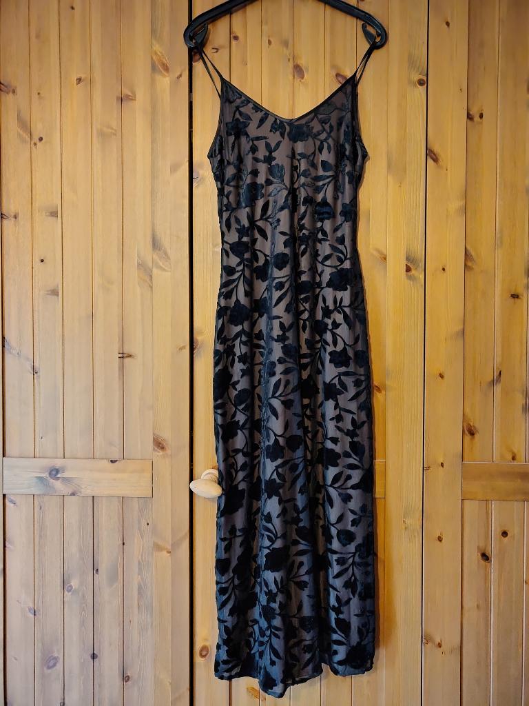 Zwarte avondjurk, maat 38, Kleding | Dames, Gelegenheidskleding, Zo goed als nieuw, Galajurk, Maat 38/40 (M), Zwart, Ophalen of Verzenden
