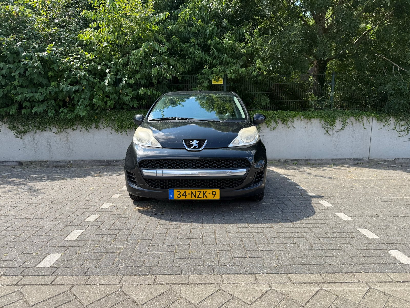 Peugeot 107 12V 5-deurs 2011, Motorrevisie, Nieuwe koppeling, Auto's, Peugeot, Voorwielaandrijving, 4 stoelen, Origineel Nederlands