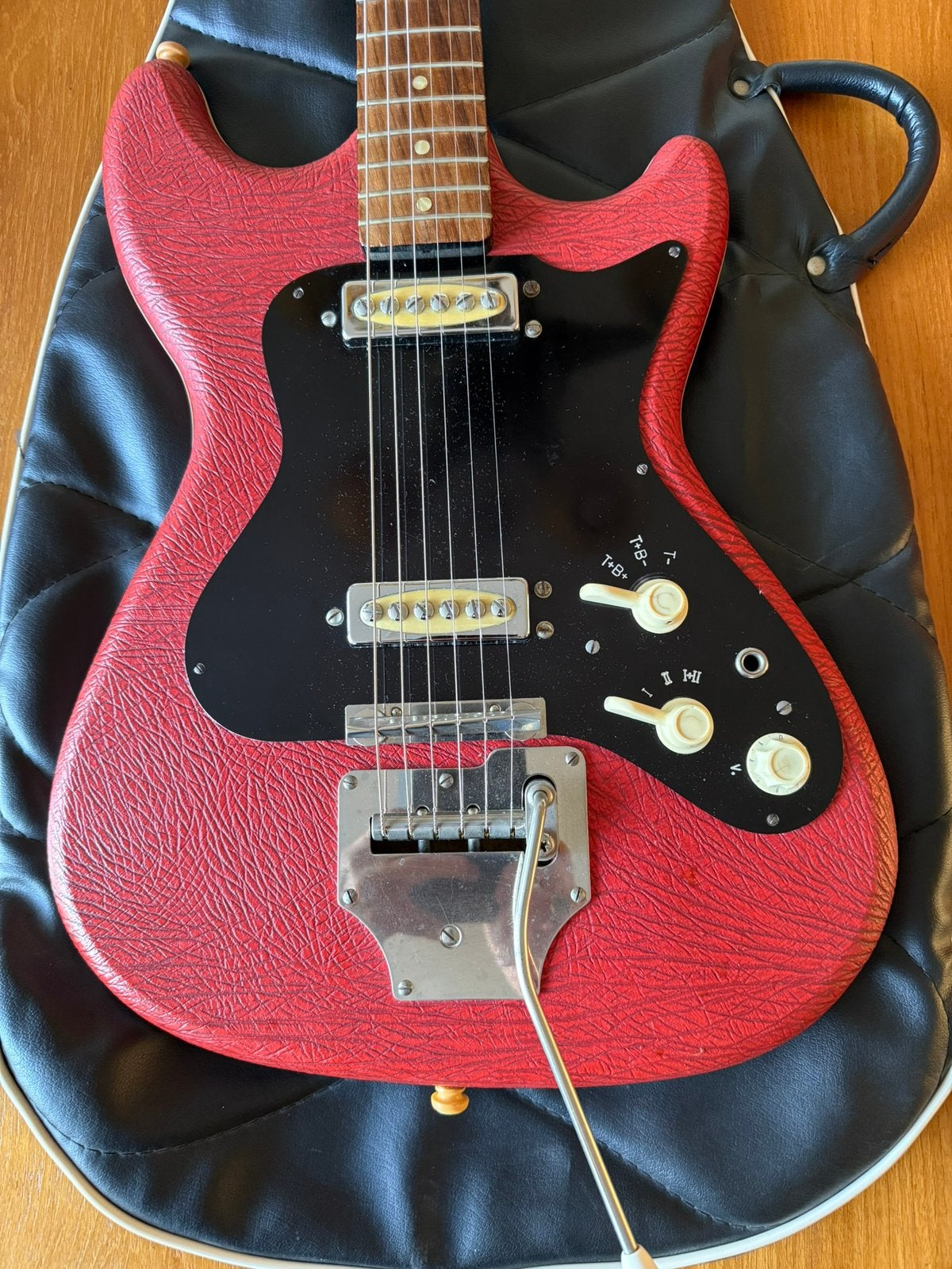 Klira Triumphator 300. Uit 1960/65, Ophalen, Zo goed als nieuw, Solid body, Overige merken